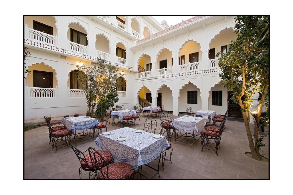 מלון ג'איפור Heritage Khandwa Haveli מראה חיצוני תמונה