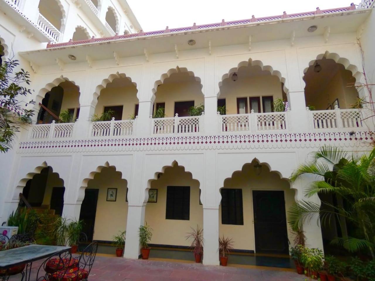 מלון ג'איפור Heritage Khandwa Haveli מראה חיצוני תמונה