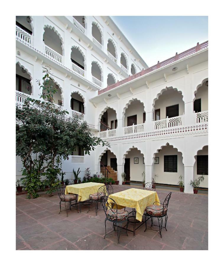 מלון ג'איפור Heritage Khandwa Haveli מראה חיצוני תמונה